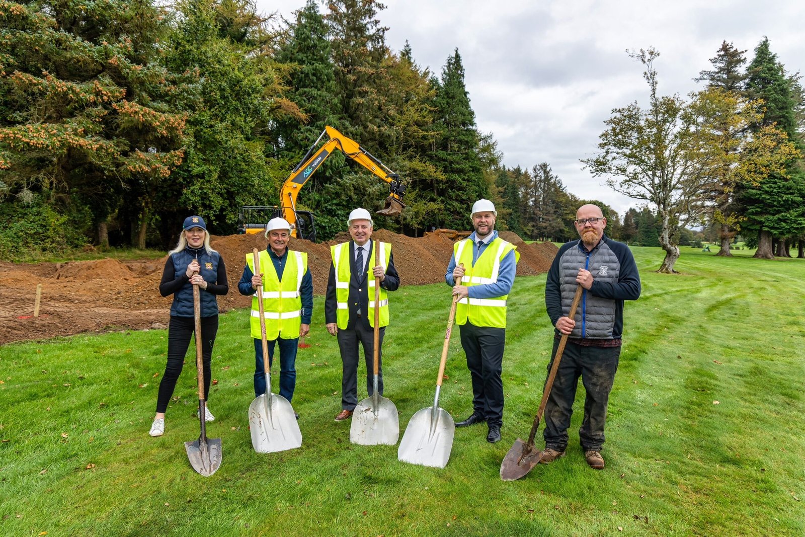 KGFC Teamjpg - Talk Golf Ireland Project team with shovels at the launch of the Mahony’s Point course upgrade