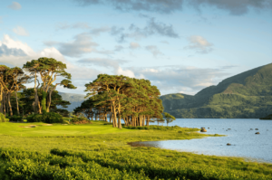 Mahony’s Point 18th hole beside the lakes and mountains of Killarney